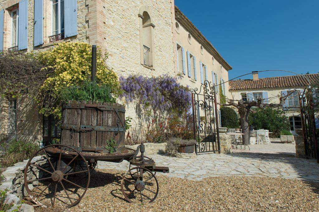 Les Carmes And Spa Le Thor Exteriör bild